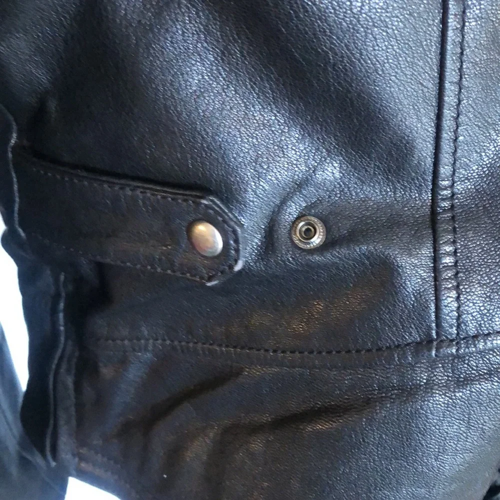 Harley Eagle embroidered size large leather riding jacket & chaps very good cond - Picture 8 of 13